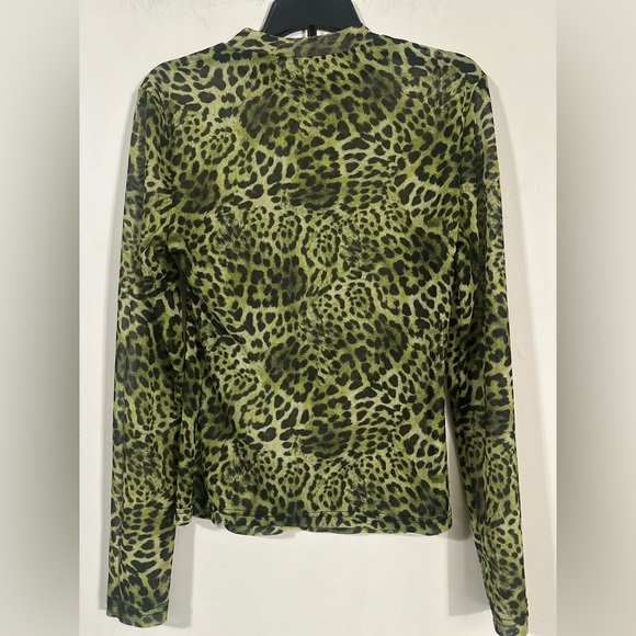 ❤️ $10 Flash Sale Long Sleeve Mesh Cropped Top Bundle - Picture 9 of 12